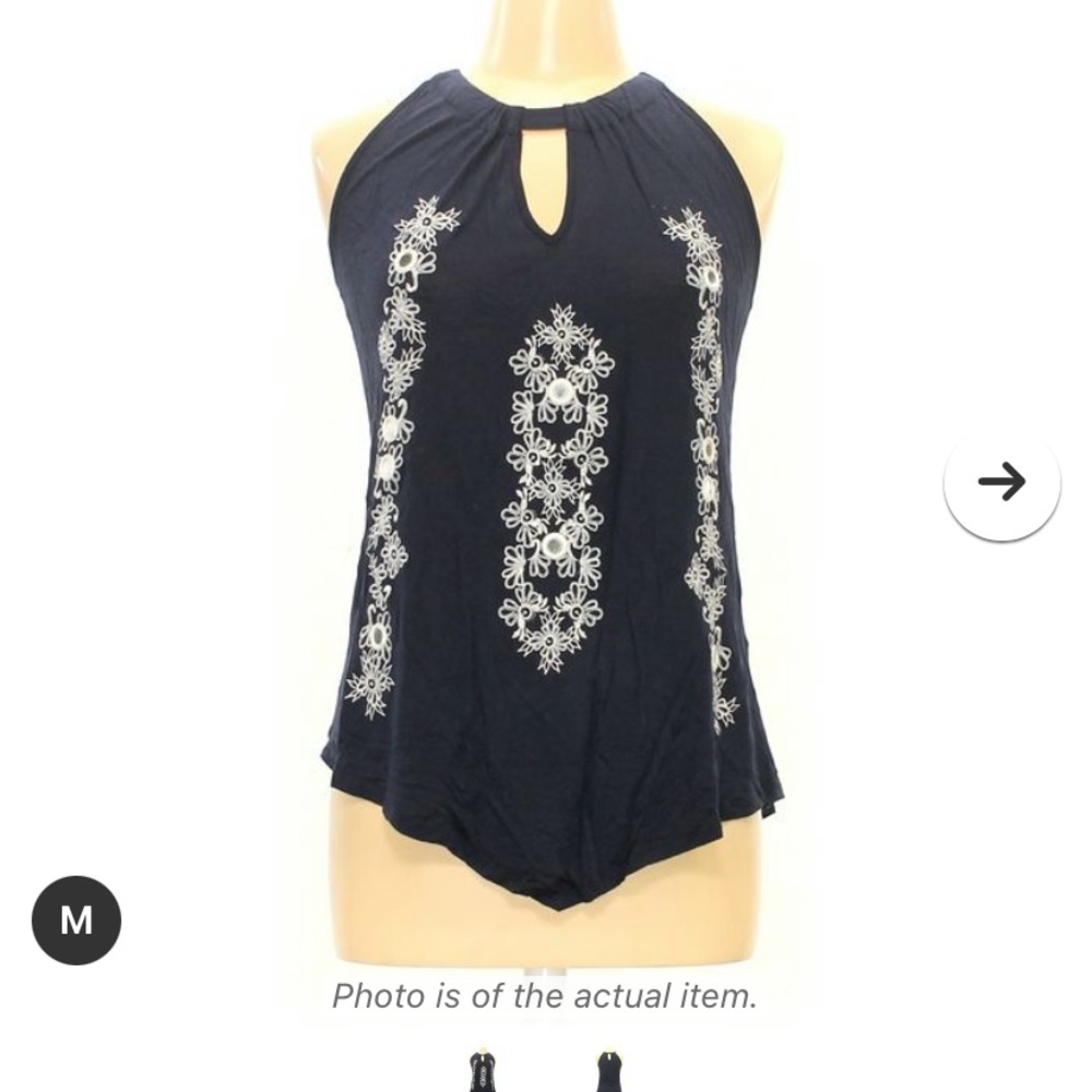 International concepts black tank top